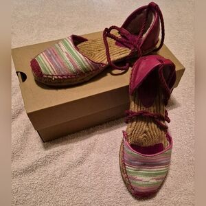 UGG Libbi Serape Espadrille Flats Wrap Tie Sandals Size 7